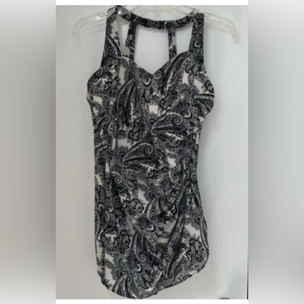 Lands End Swim Suit Black White Floral Paisley Slimming One Piece Women's Sz 12